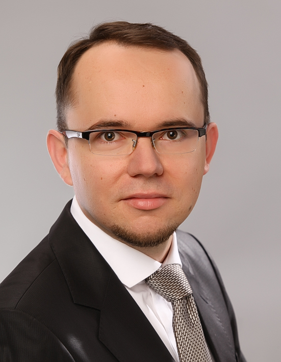 TOMASZ CZARNECKI
